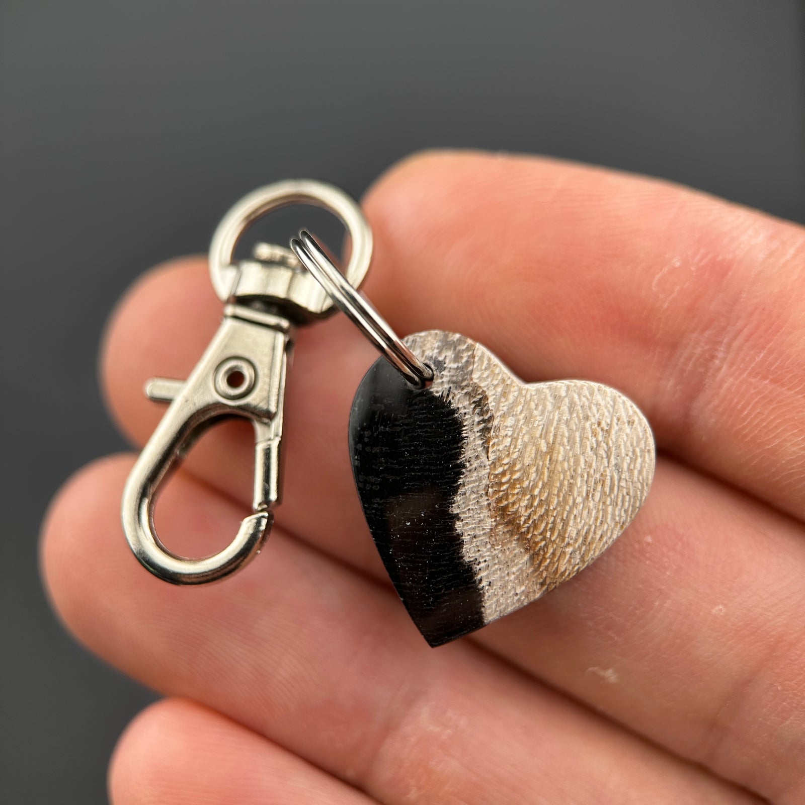 WHOLESALE: Keychains: 10 Pack