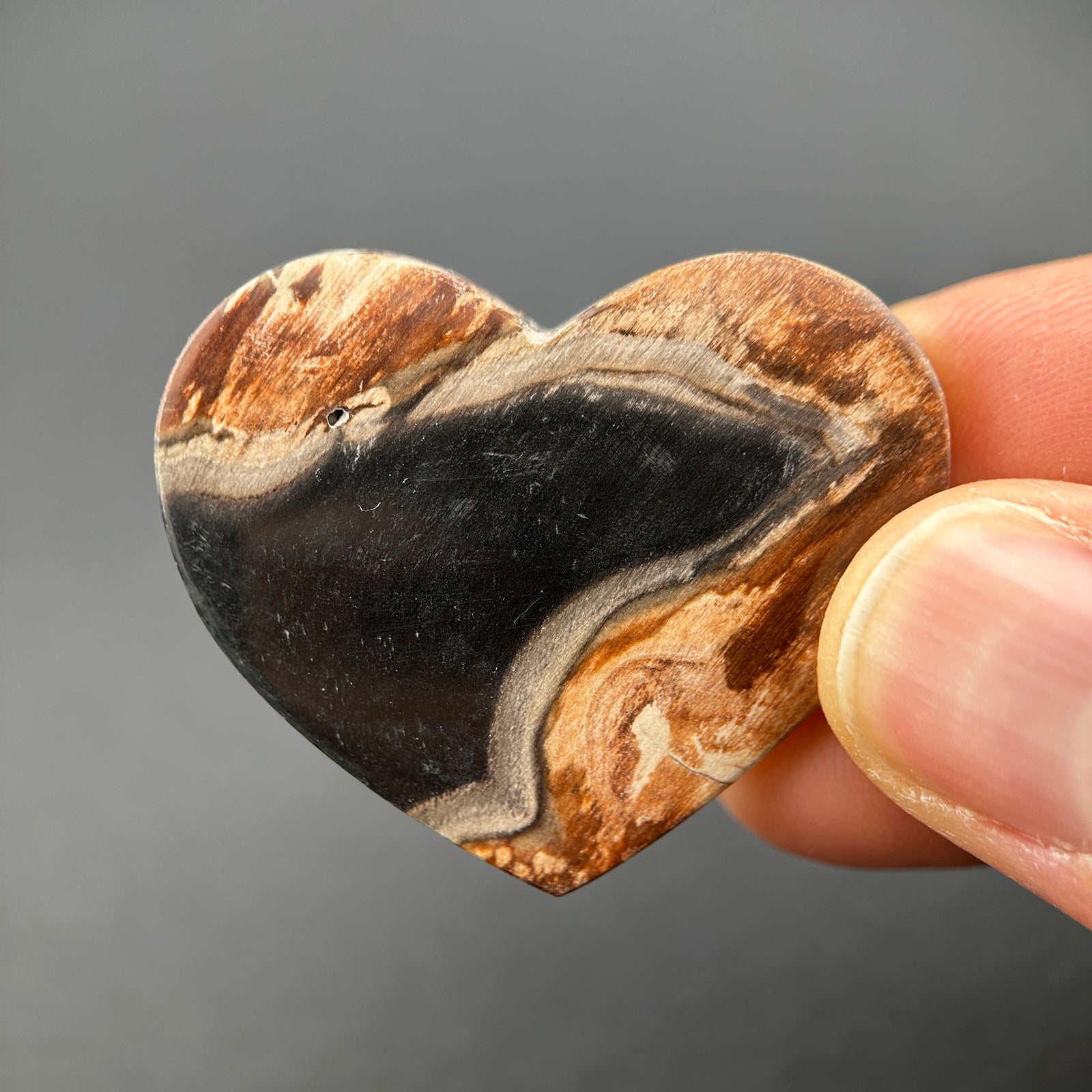 WHOLESALE: Heart Rocks: 10 Pack